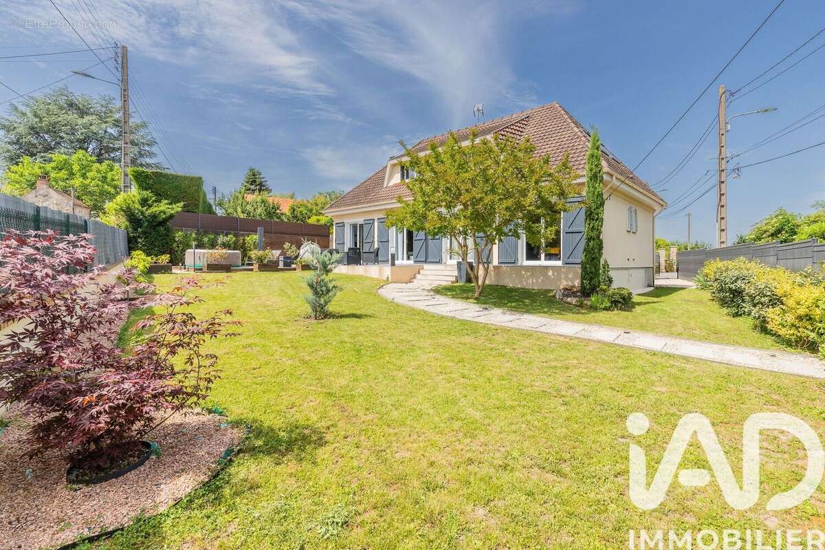 Maison 146 m² à Longpont-Sur-Orge  - photo 2