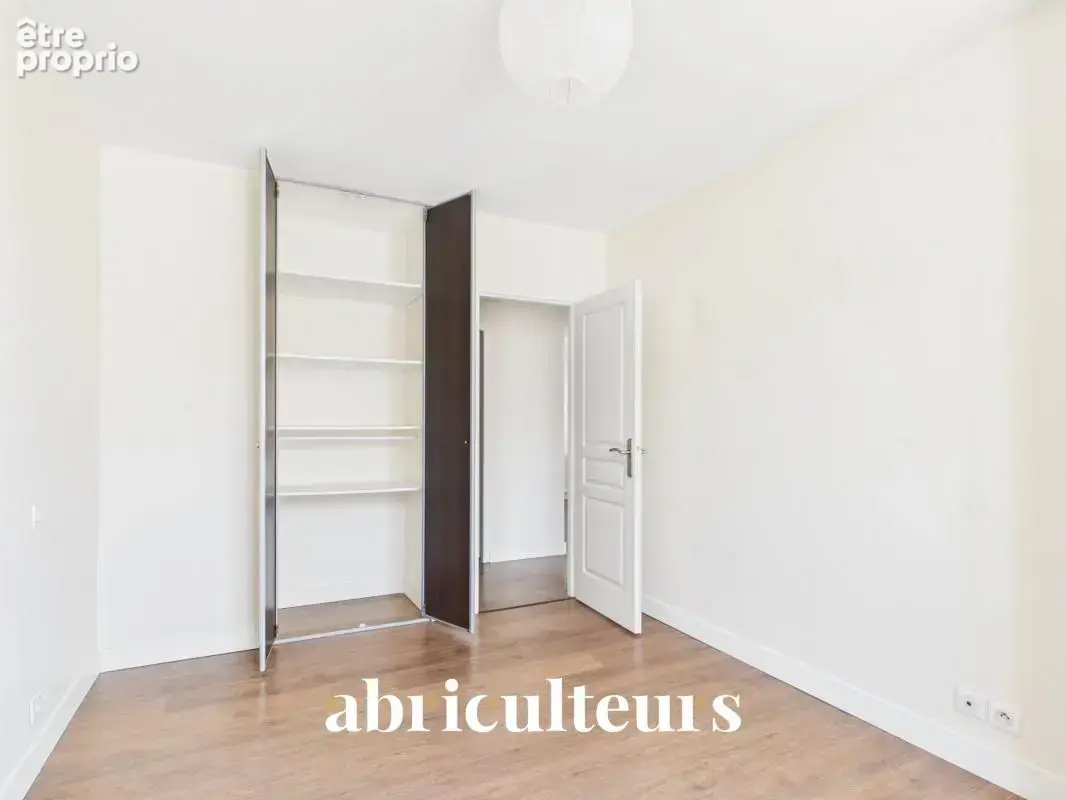 Bordeaux Saint-Genès — T3 traversant de 73 m² en dernier étage, baigné de lumière et sans vis-à-vis - photo 6