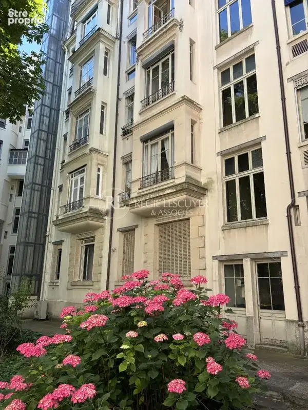 T5 traversant idéalement situé dans le 6éme arrondissement - photo 5