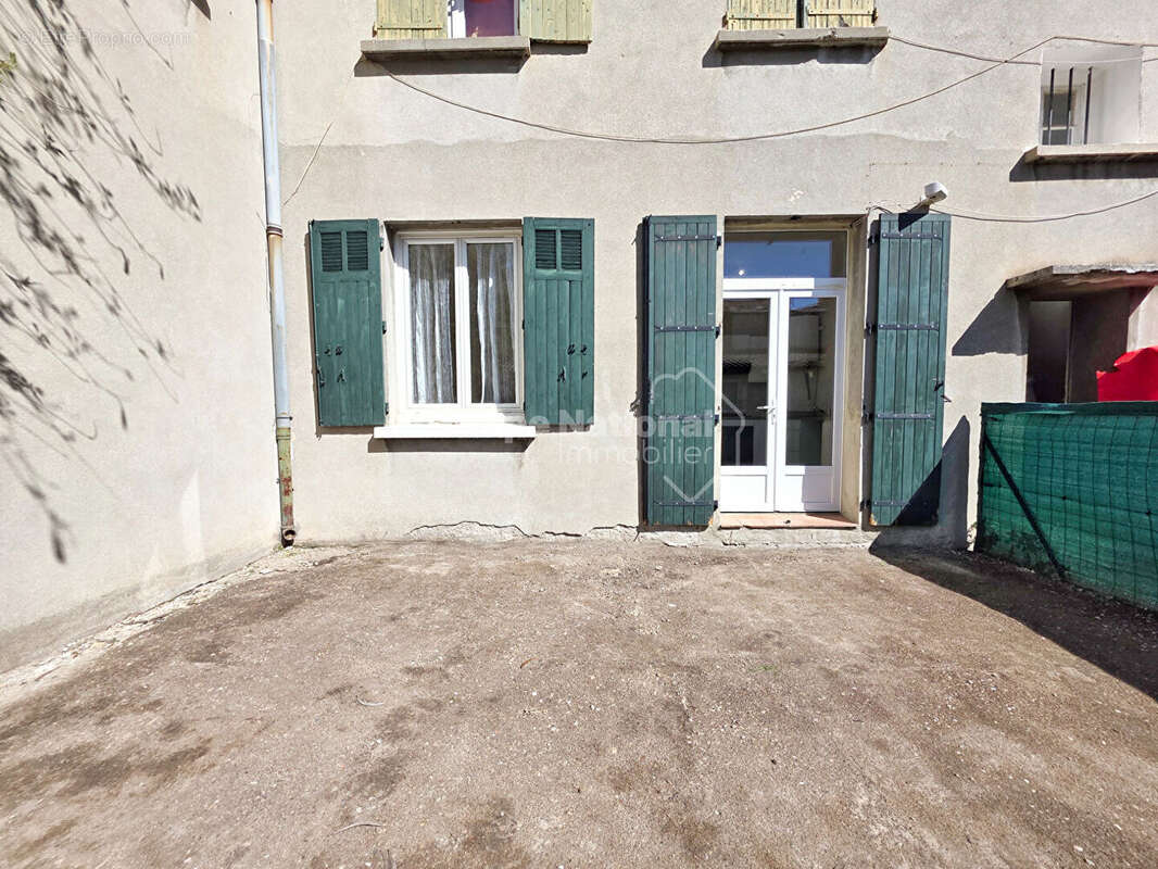 À vendre : Appartement 3 pièces à Miramas avec jardin - photo 4