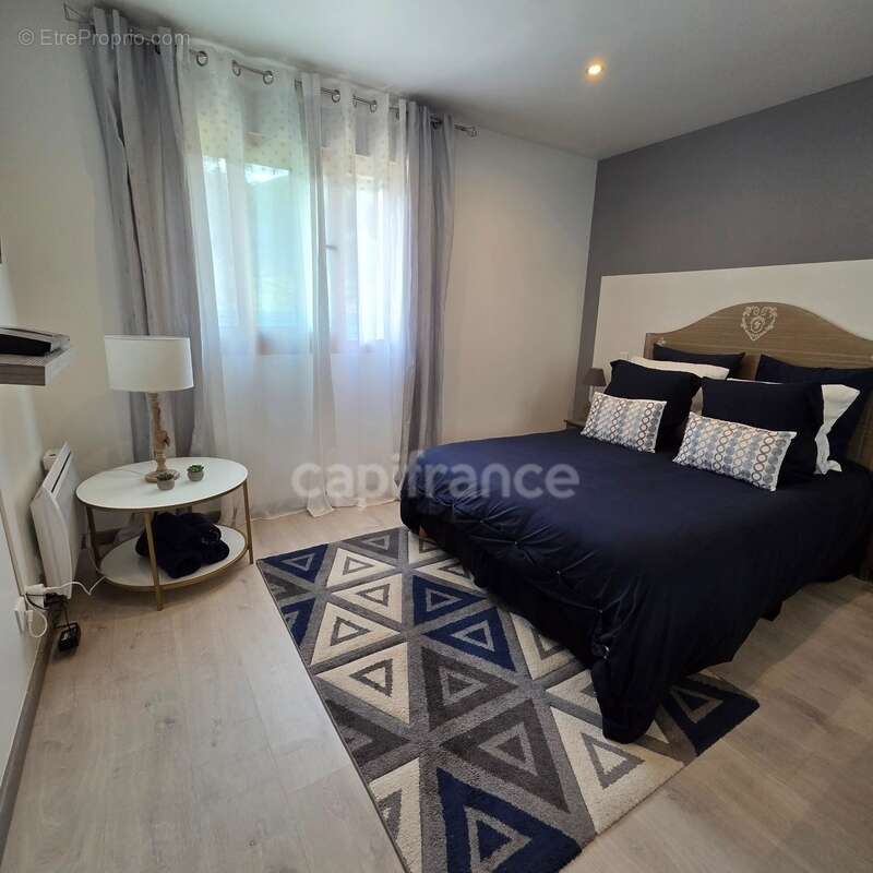 BASTELICACCIA (Corse du sud) proche AJACCIO: Villa de 360m2 avec  piscine et jardin paysager - photo 14