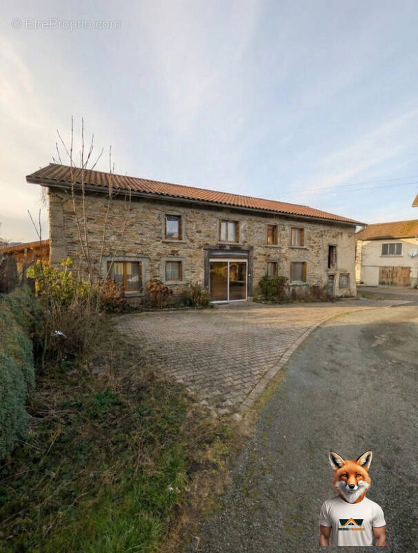 facade est - Maison à MARSAC-EN-LIVRADOIS