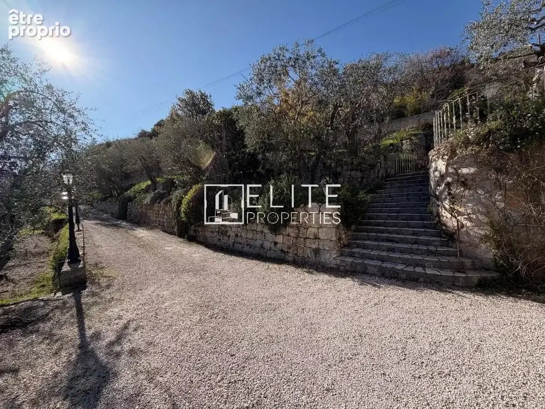 Villa 221 m² – vue panoramique + piscine – speracedes - photo 19