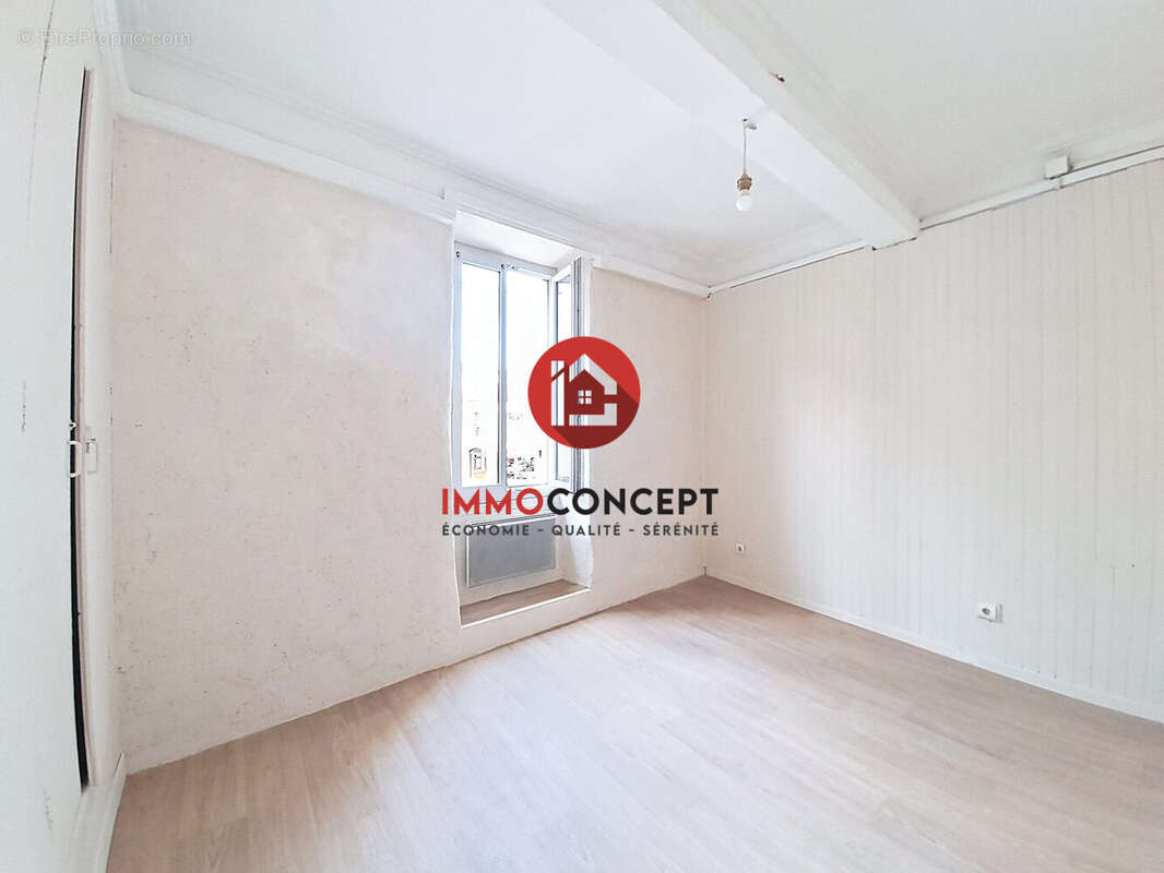 Maison à ROQUEMAURE