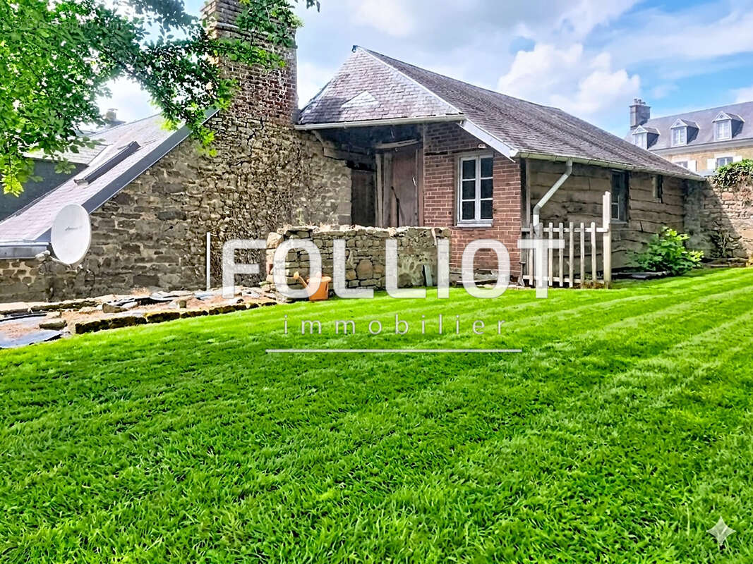 A vende Maison Opportunité rare en plein coeur du centre-ville ! - photo 10