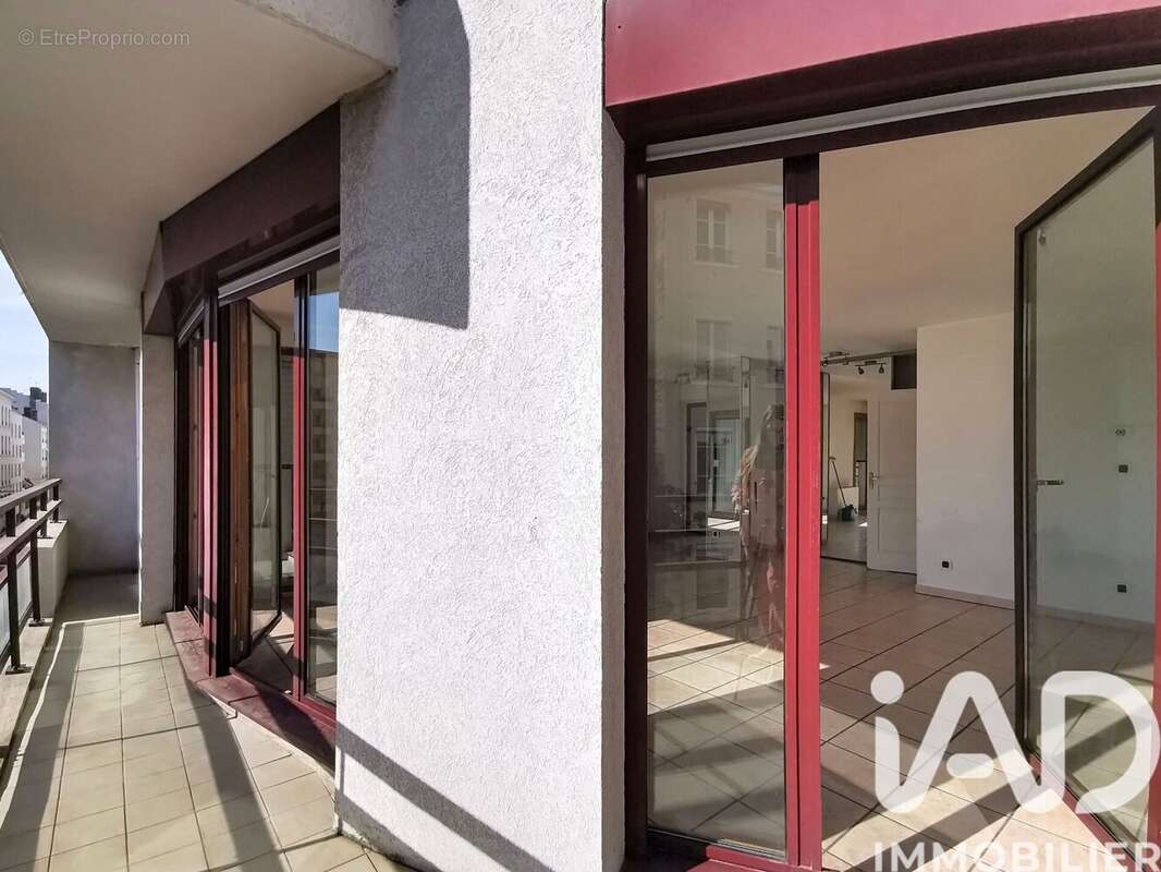 Photo 5 - Appartement à VILLEURBANNE
