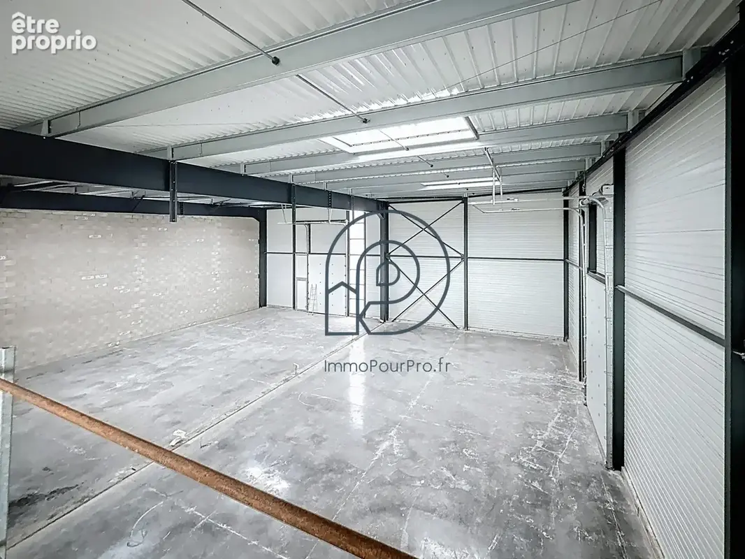 Commerce 360 m² à vendre à Tourcoing (59200) - photo 8