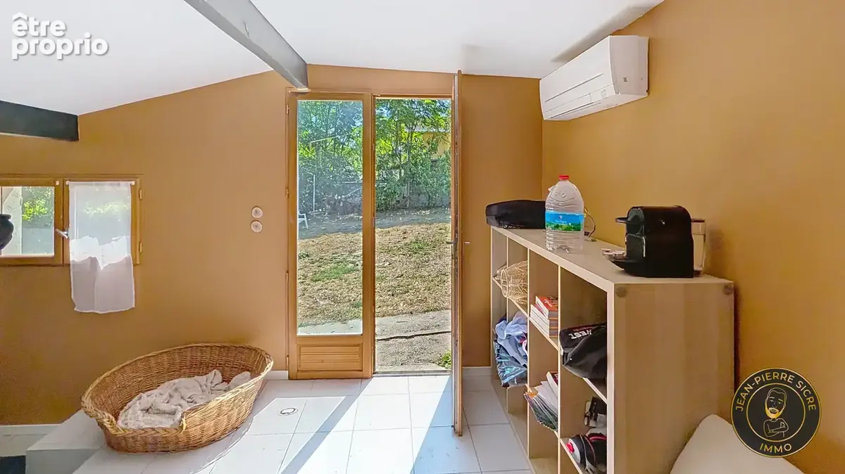 Maison de Village rénovée au coeur du village au charme omniprésent - Dépendance et terrain constructible - photo 16