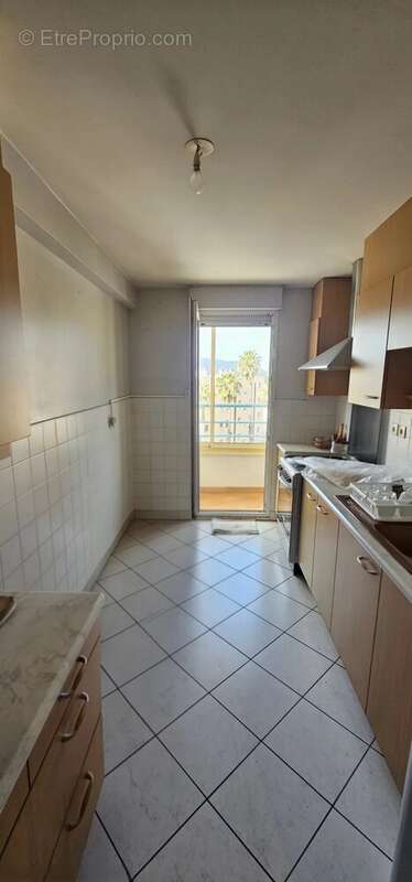 Appartement à HYERES