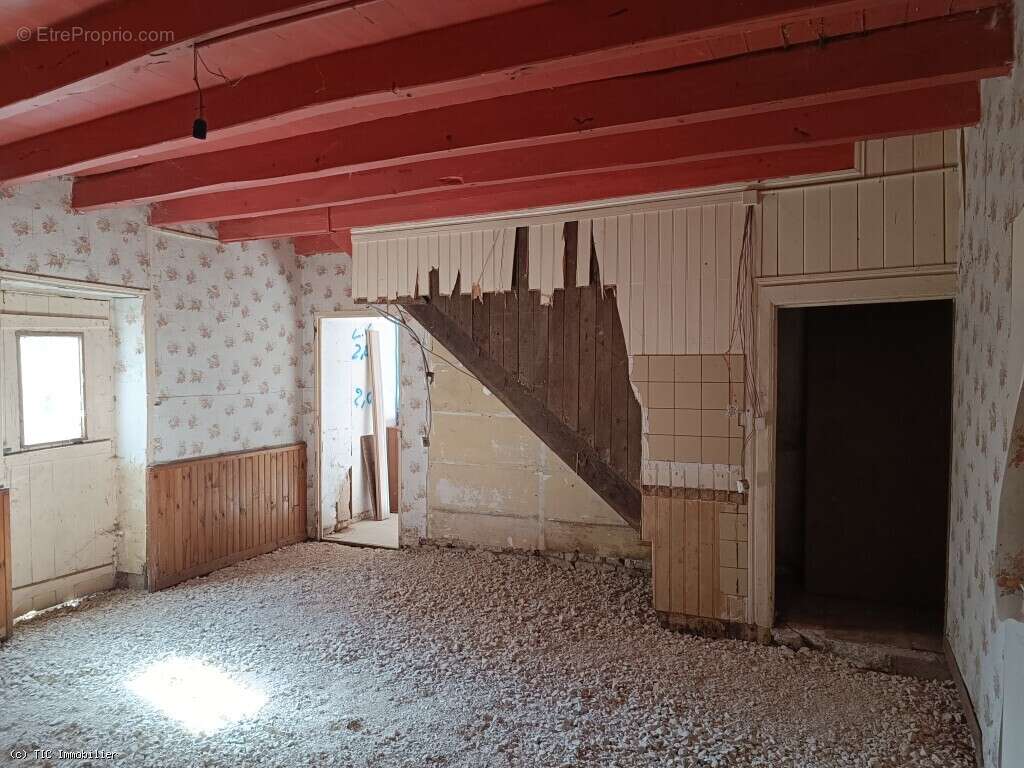 Maison à RUFFEC
