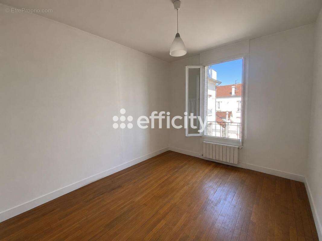 Appartement à LE RAINCY