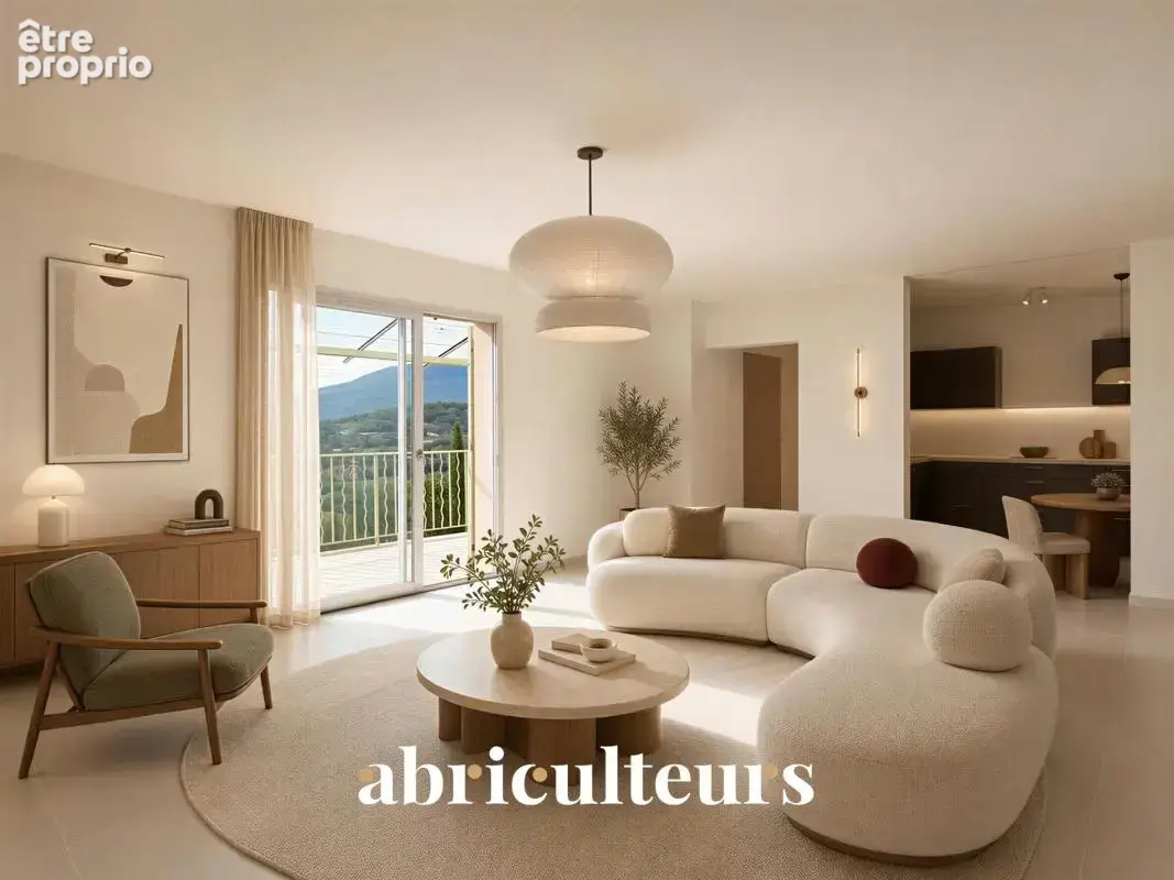Appartement à FAYENCE