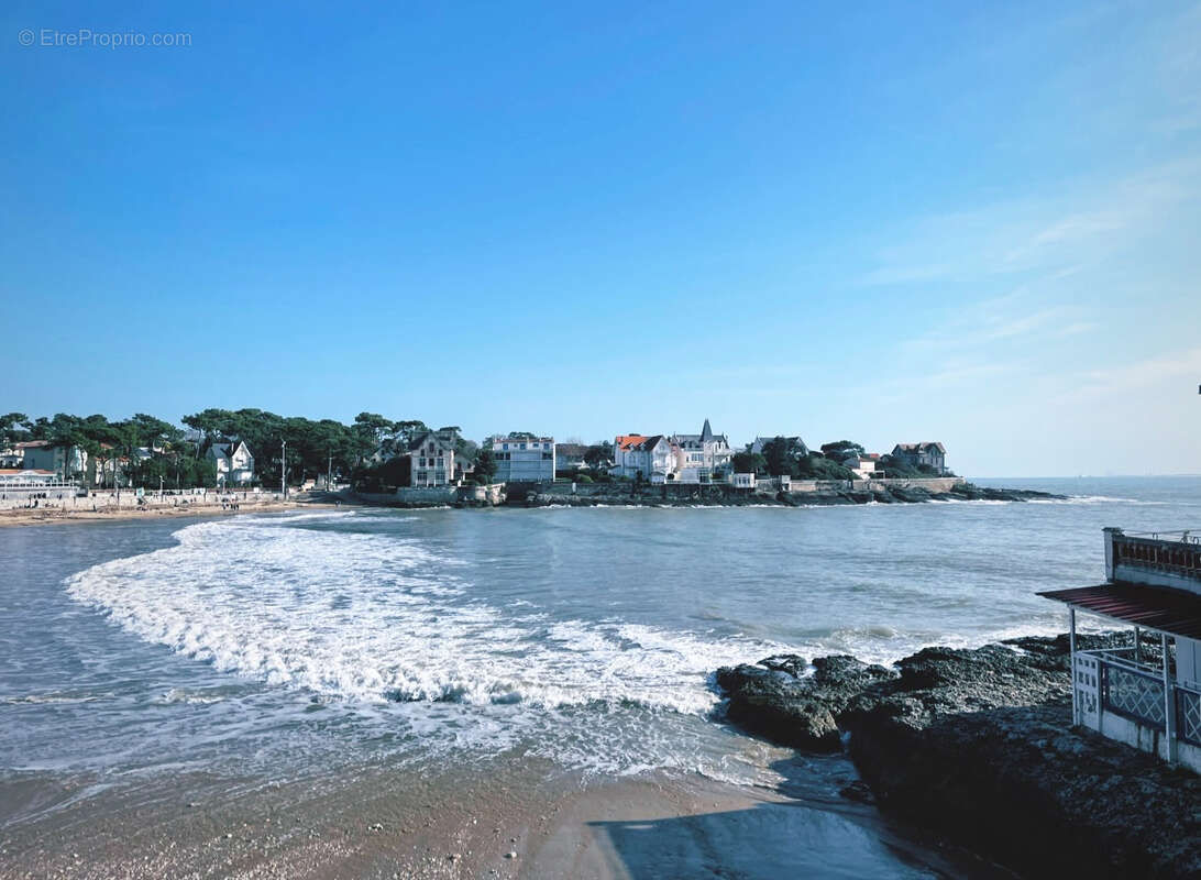 Terrain à SAINT-PALAIS-SUR-MER