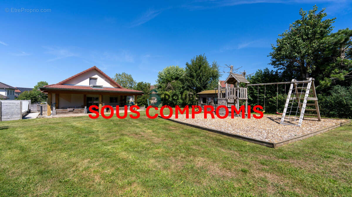 Maison à PLAIMBOIS-DU-MIROIR