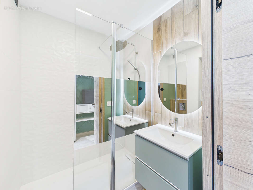 Appartement à HYERES