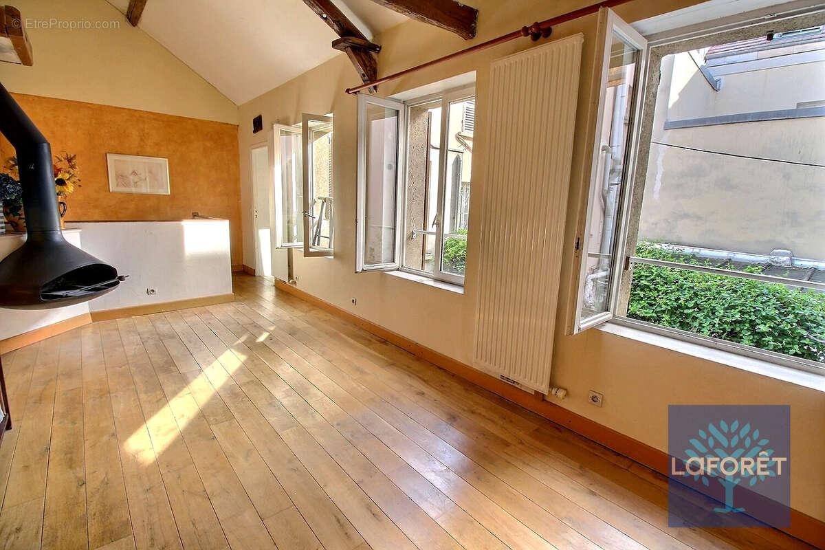 Maison à PUTEAUX
