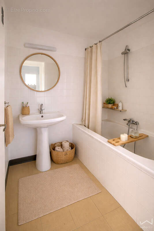Appartement à PIERRELATTE