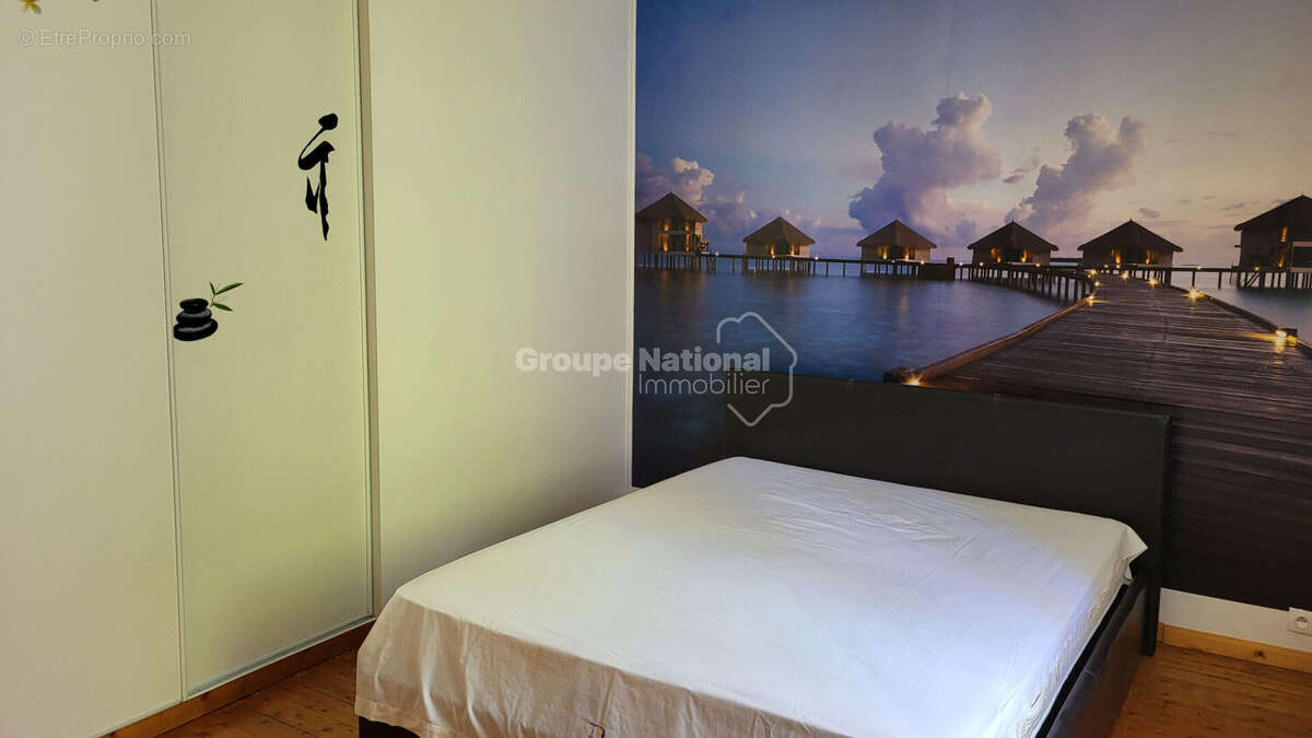 Maison à SAINT-MARCEL-DE-CAREIRET