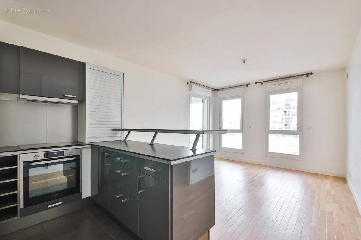 Appartement à ISSY-LES-MOULINEAUX
