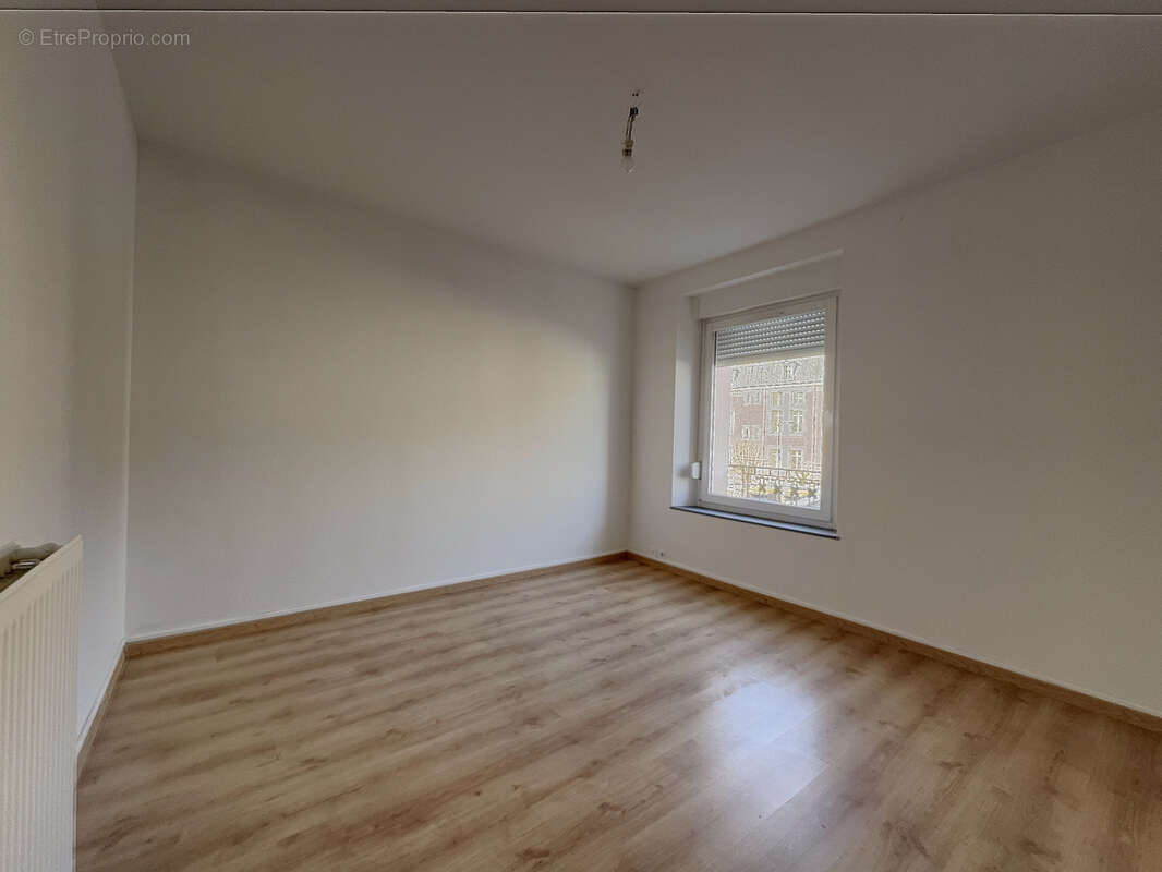 Appartement à CONTREXEVILLE