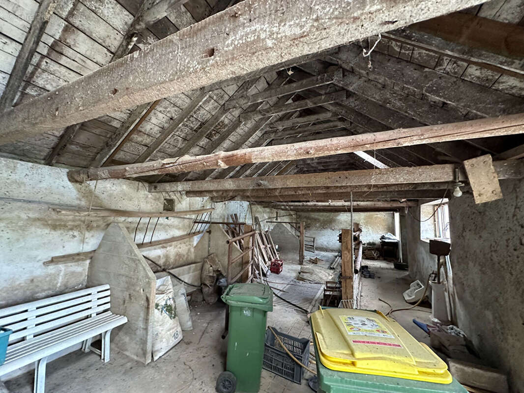 A vendre maison de ferme ou corps de ferme avec hangars et terrains proximite landerneau en campagne - photo 17