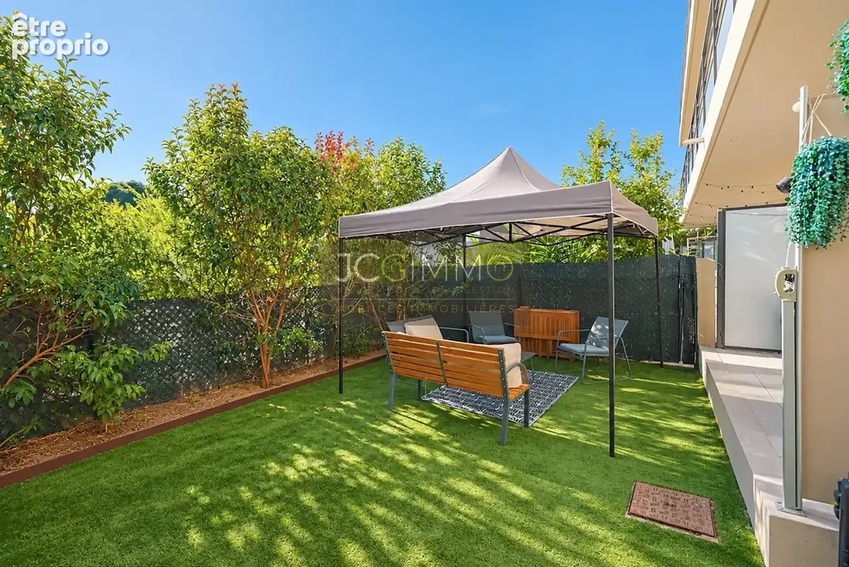 T3 de standing en rez-de-jardin avec jardin privatif — La Valette-du-Var / Toulon - photo 1