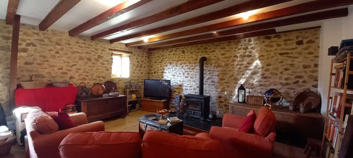 Maison à DOMPS