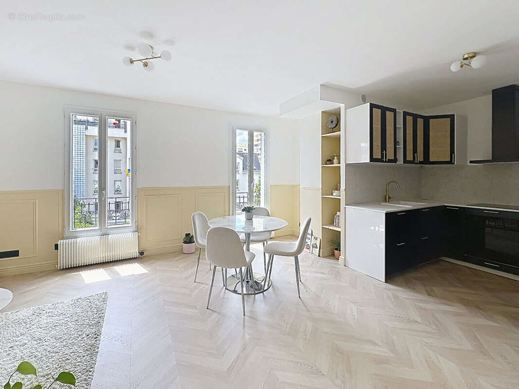 Appartement à SURESNES