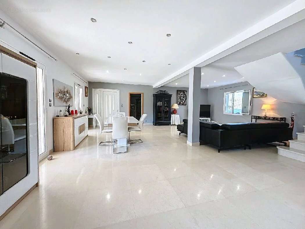 Maison 180 m² à Nimes  - photo 10