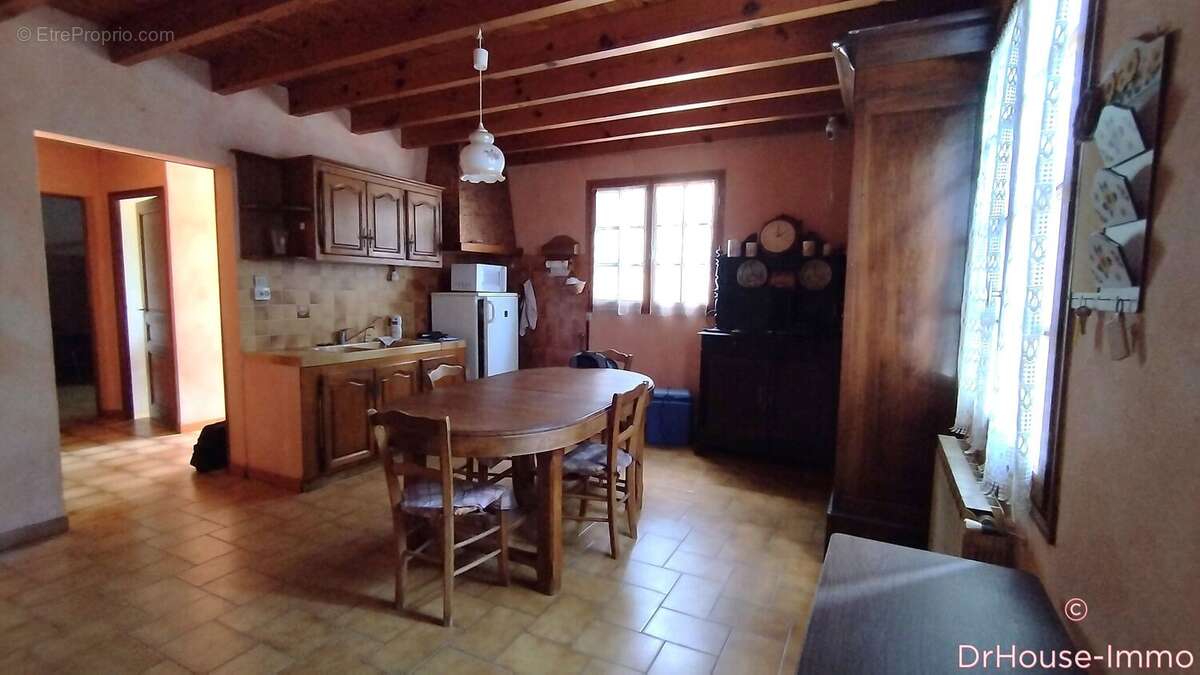 Maison 140 m² à Naujan-Et-Postiac  - photo 19