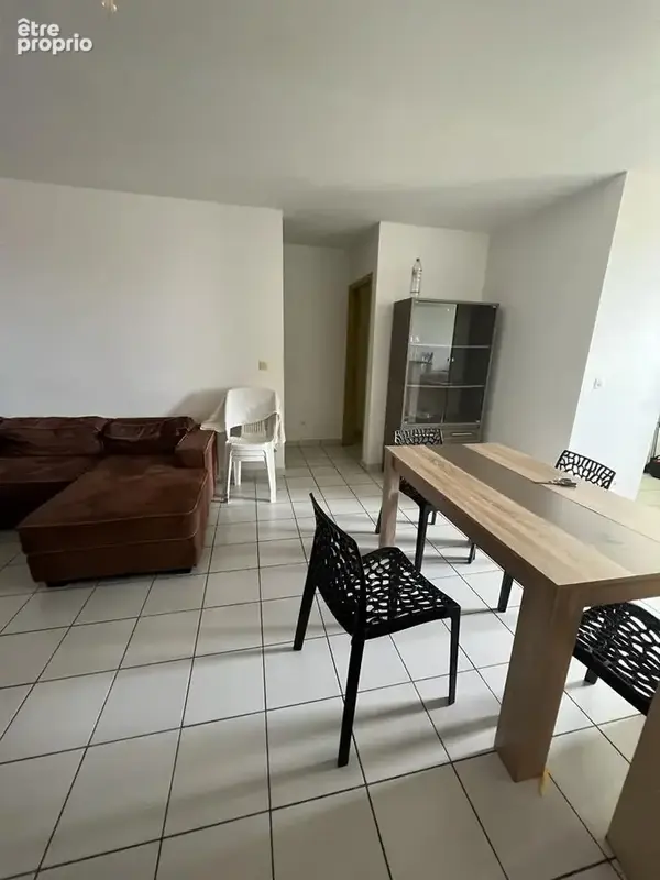À Kourou, appartement dernier étage à vendre 166400 € LIBRE DE TOUT OCCUPANT - photo 3