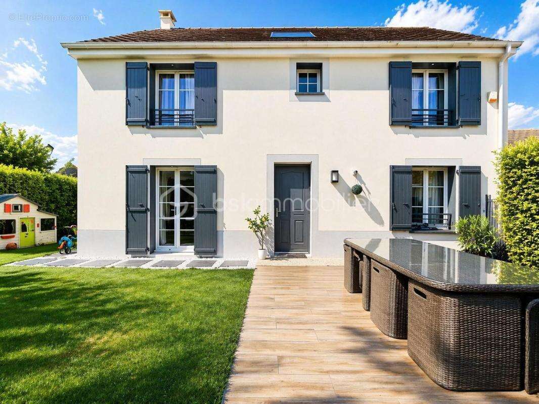 Maison à MOUSSY-LE-NEUF