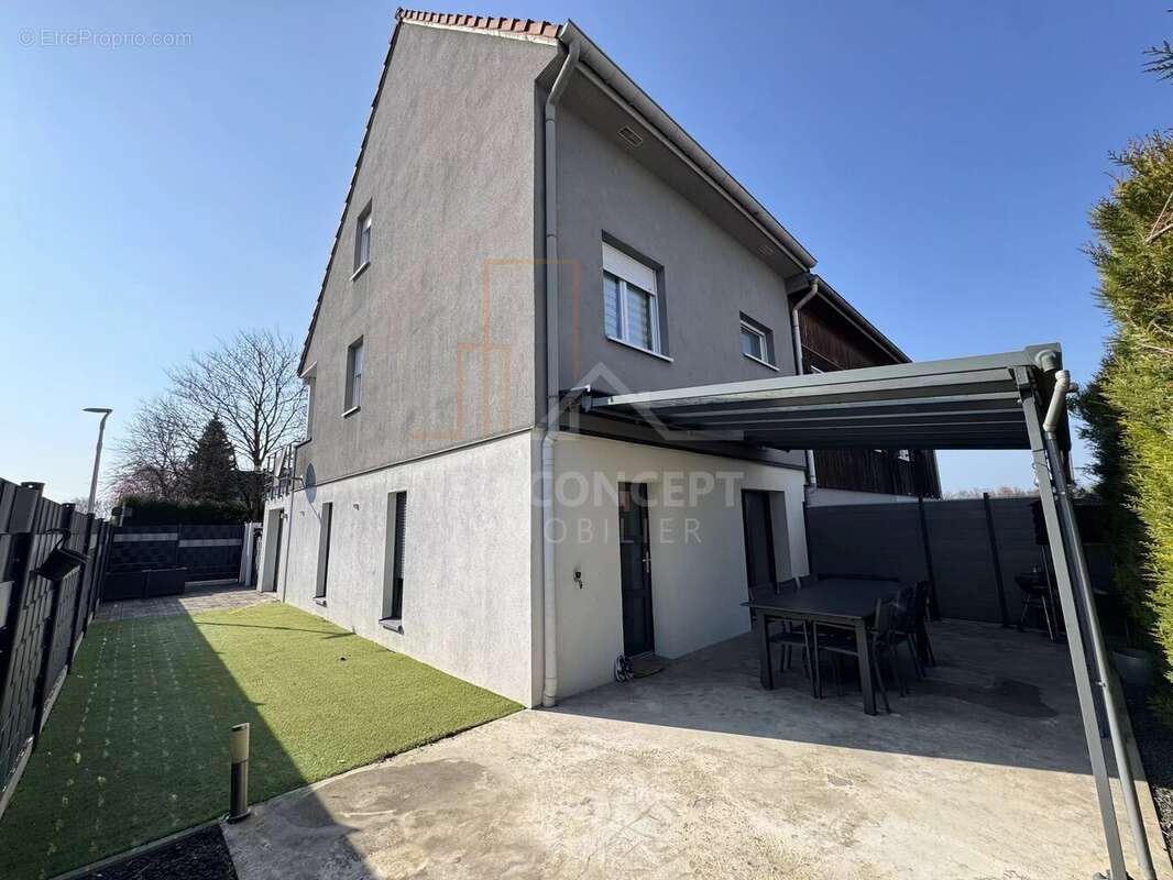 Maison à ROPPENHEIM