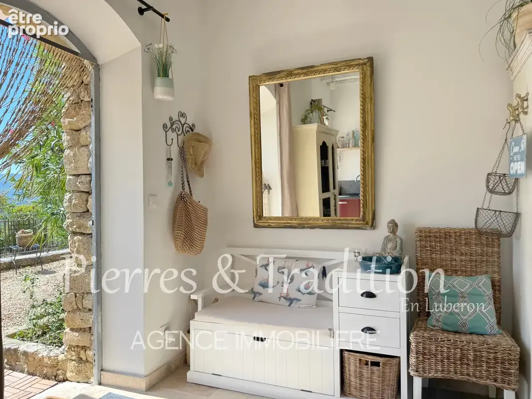 Luberon, Viens, joli appartement avec vue dégagée et piscine - photo 3