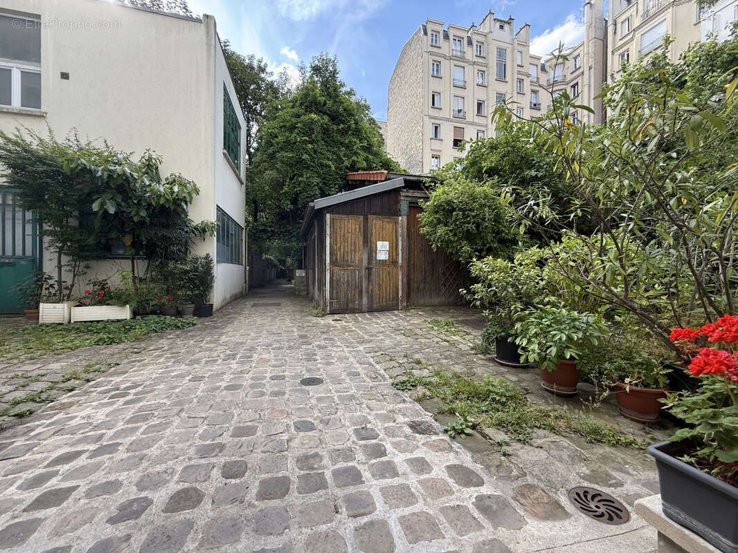 Appartement à PARIS-14E