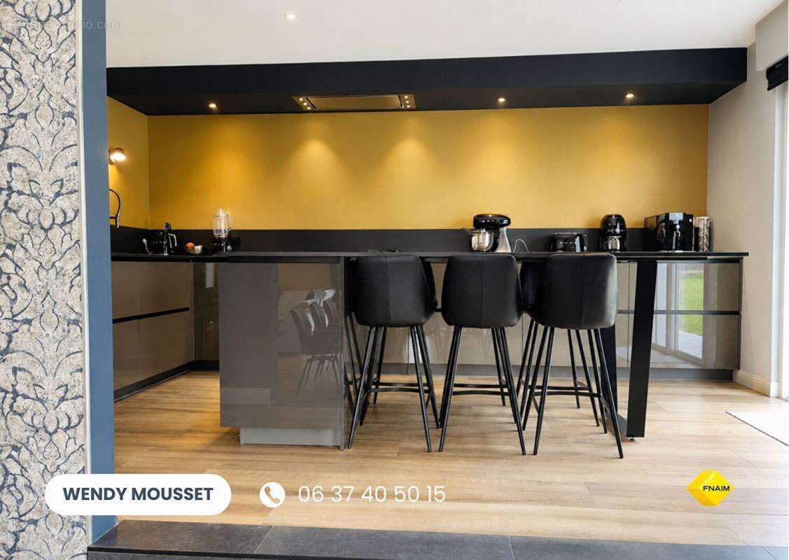 Villa proche d'un Golf  de 285 m² avec sous-sol - Aux portes de Vannes - photo 7