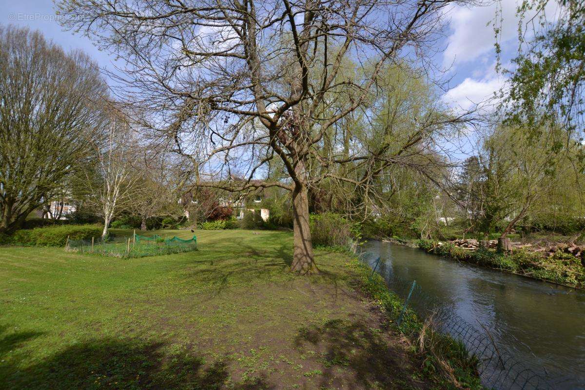 Maison à CANY-BARVILLE