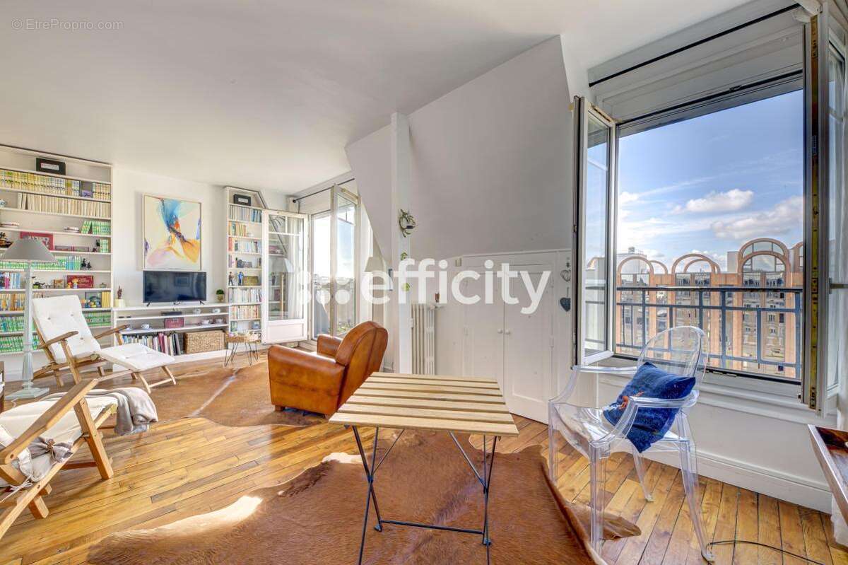 Appartement à LEVALLOIS-PERRET