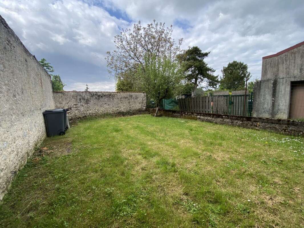 Appartement à BOISCOMMUN