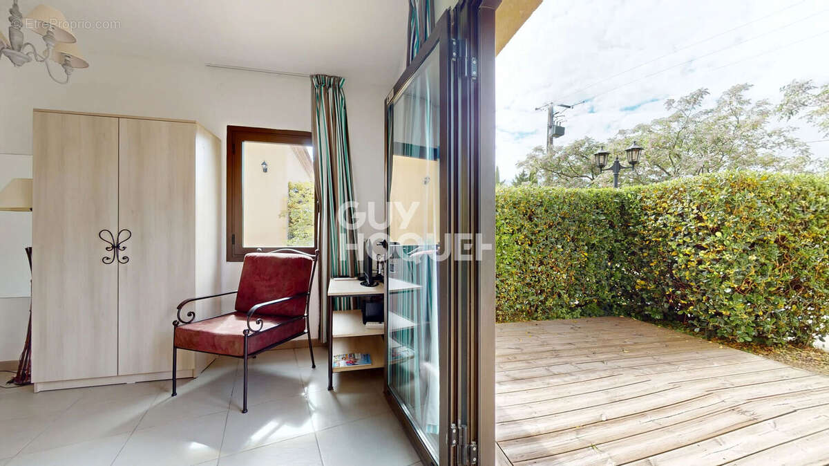 Appartement à L'ISLE-SUR-LA-SORGUE