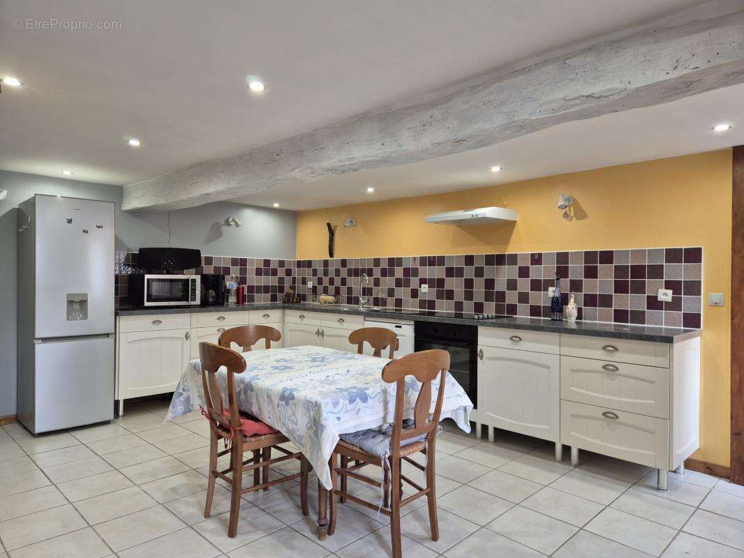 Maison à SAINT-FRAIGNE