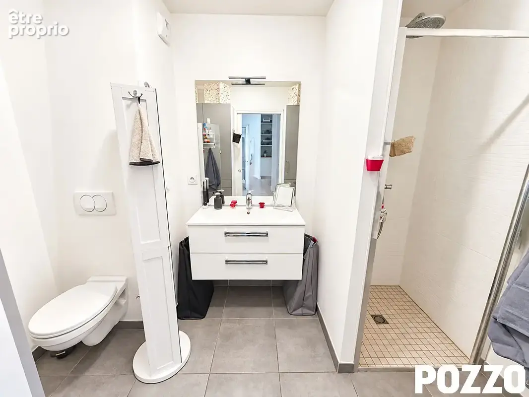 GRANVILLE - Appartement T2 avec balcon, parking couvert et cave - photo 8