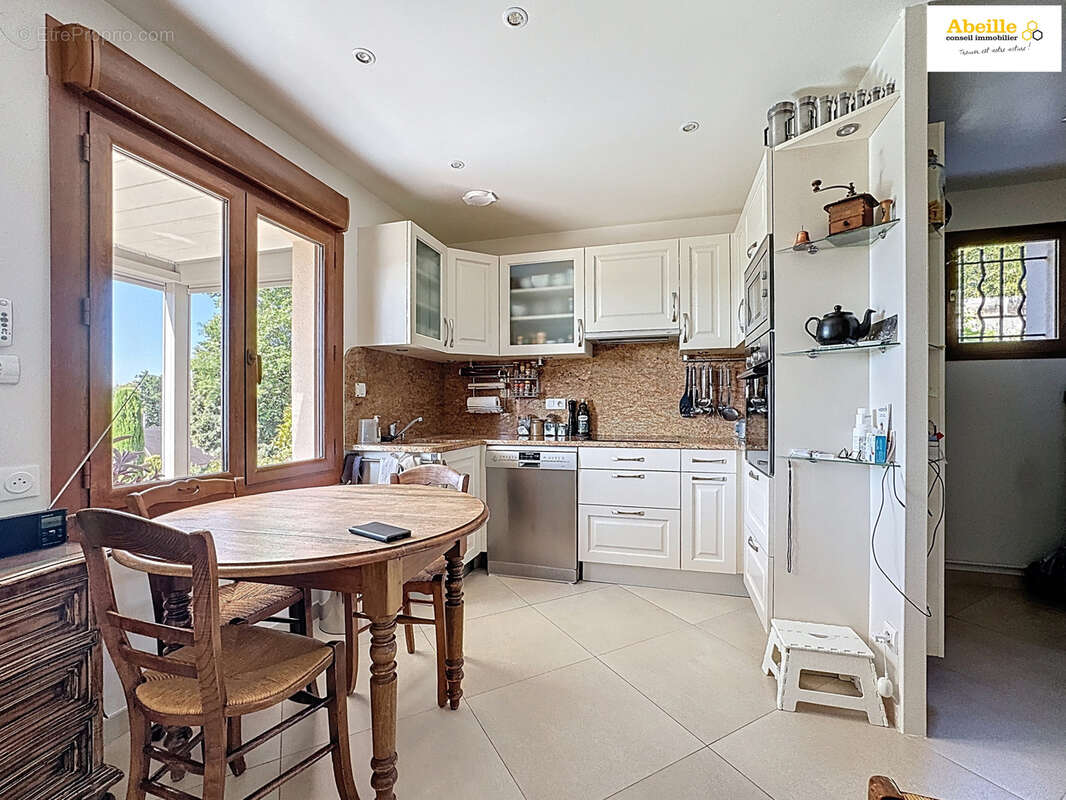 Maison à SAINT-CHERON