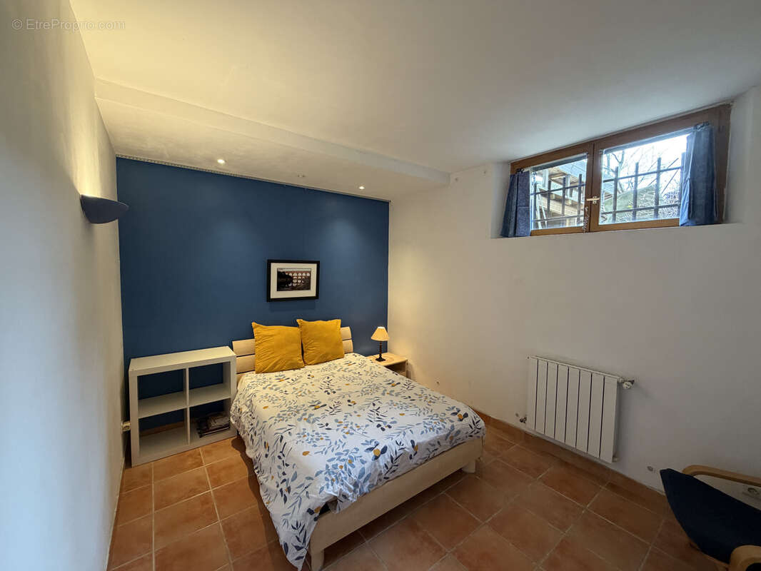 Maison à SAINT-QUENTIN-LA-POTERIE