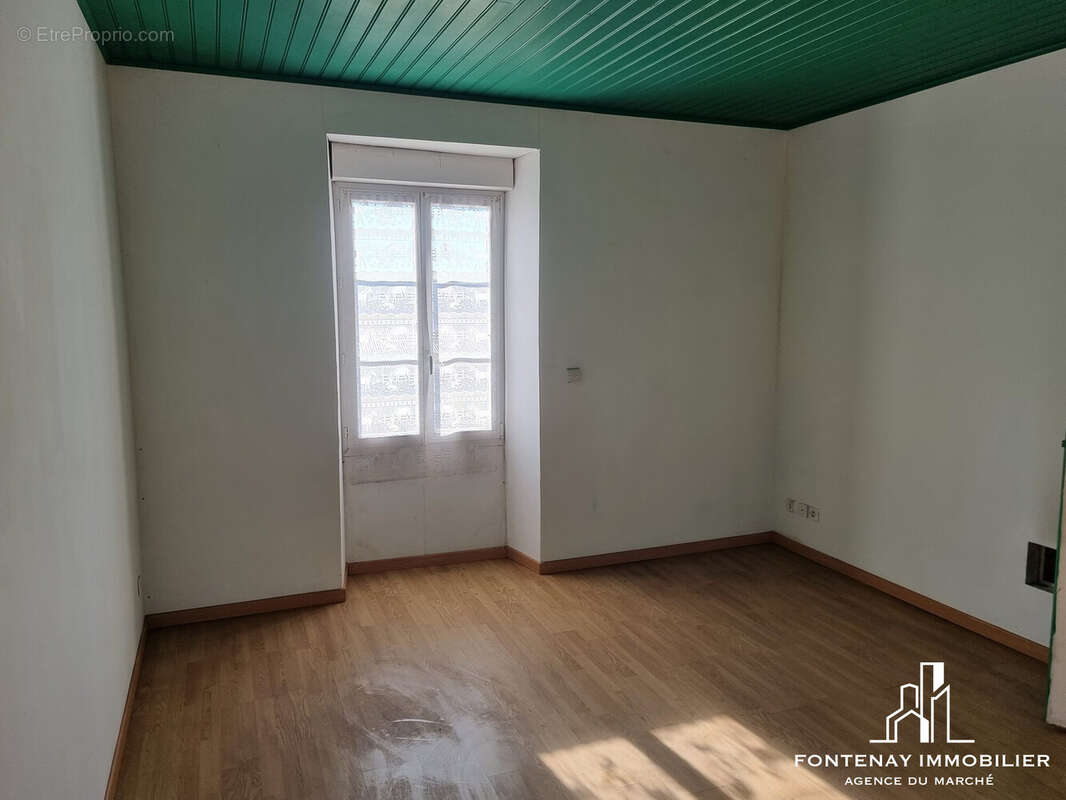 Maison à FONTENAY-LE-COMTE