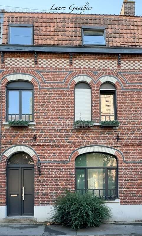 Maison à HOUPLINES