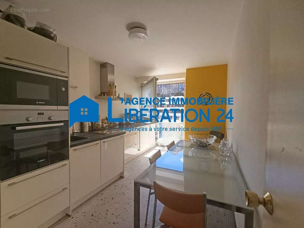 Appartement à SAINT-ETIENNE