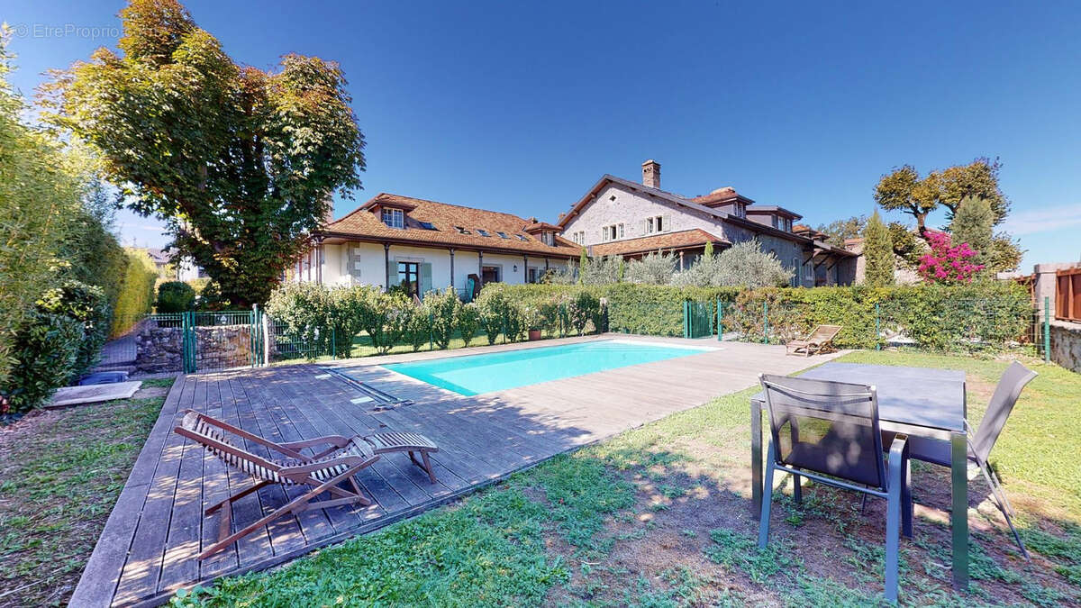 Appartement à CHENS-SUR-LEMAN