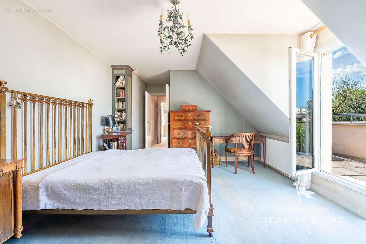 Appartement à VERSAILLES