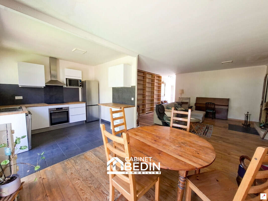 Maison 103 m² à Merignac  - photo 2
